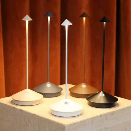 ModernCandle | Elegante kabellose LED-Tischlampe für drinnen und draußen