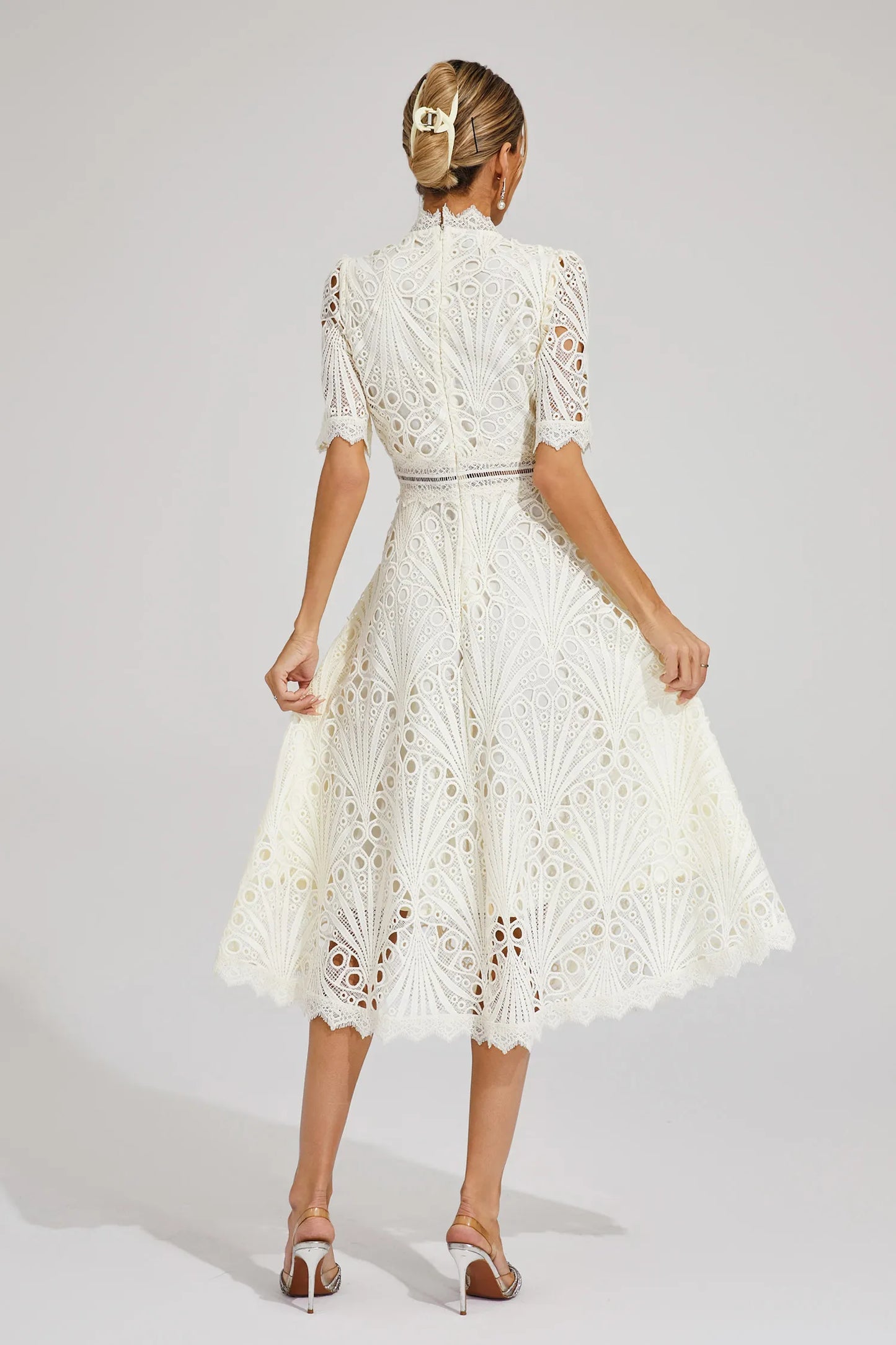 Hallie | Elegantes Spitzen-Midikleid