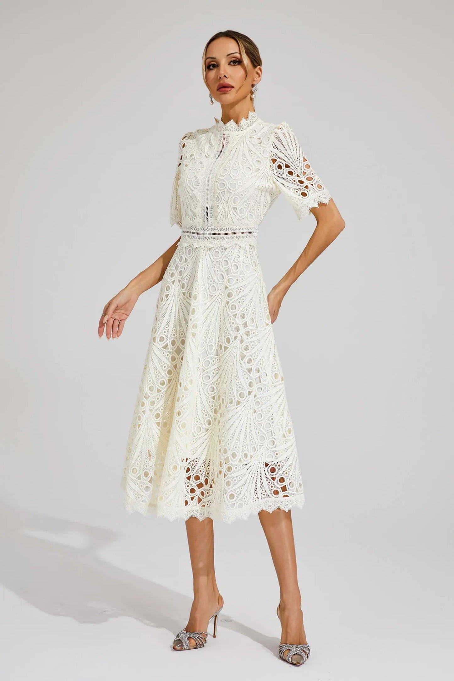 Hallie | Elegantes Spitzen-Midikleid