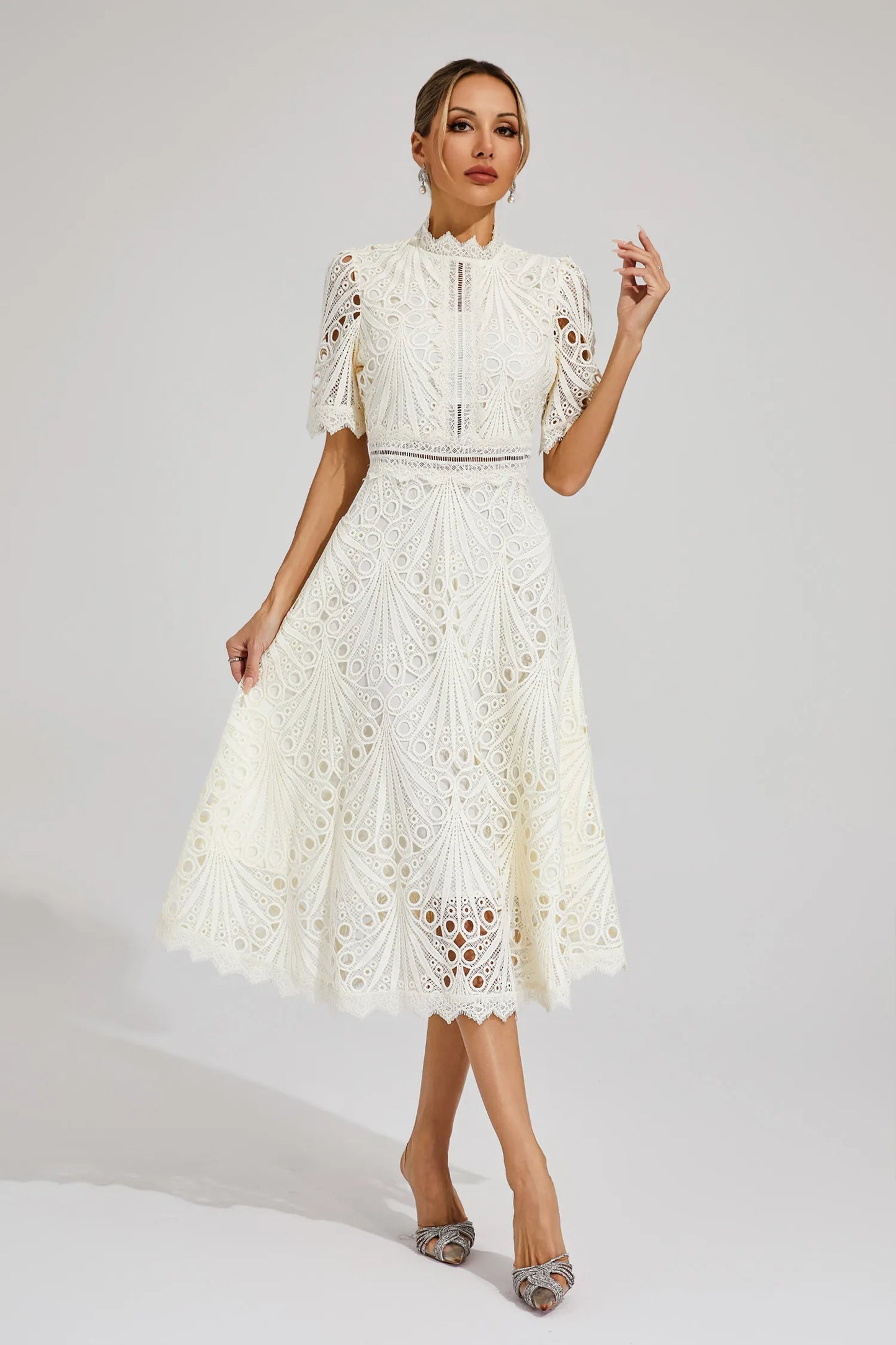 Hallie | Elegantes Spitzen-Midikleid