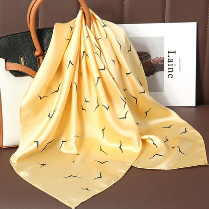 Elara's Luxus Seidenschal – Mode-Bandana für Frauen