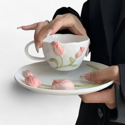 Florina | Kreative Tulpen Keramiktasse mit Untertasse