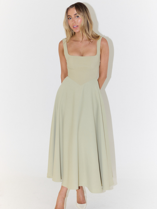 Lucinda | Kleid in edlem Purpurrot