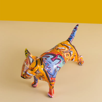 Graffiti bemalte Bullterrier Hund Kunstskulptur