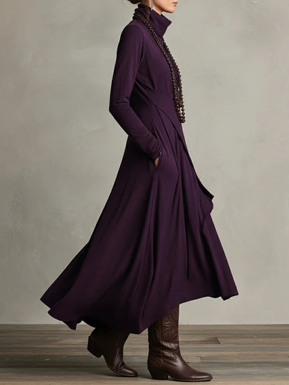 RENATA – ELEGANTES ASYMMETRISCHES MAXIKLEID MIT HOHEM KRAGEN