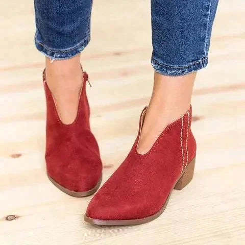 Schicke Stiefel mit V-Ausschnitt und Reißverschluss - Oriana