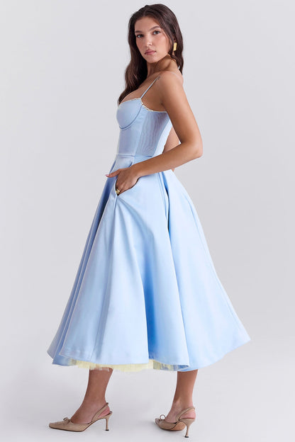 Zendaya | Klassisches Midi-Kleid