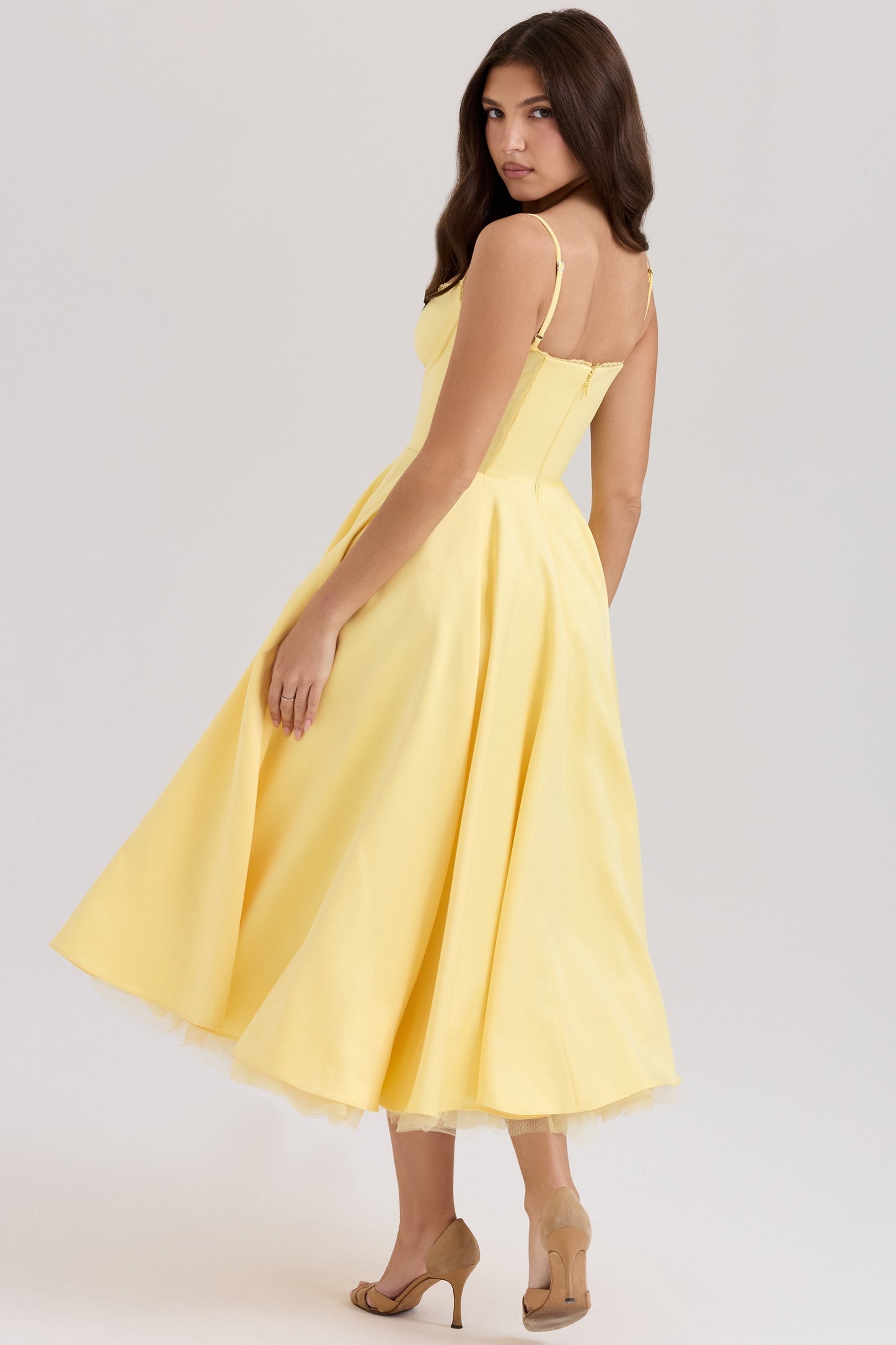 Zendaya | Klassisches Midi-Kleid