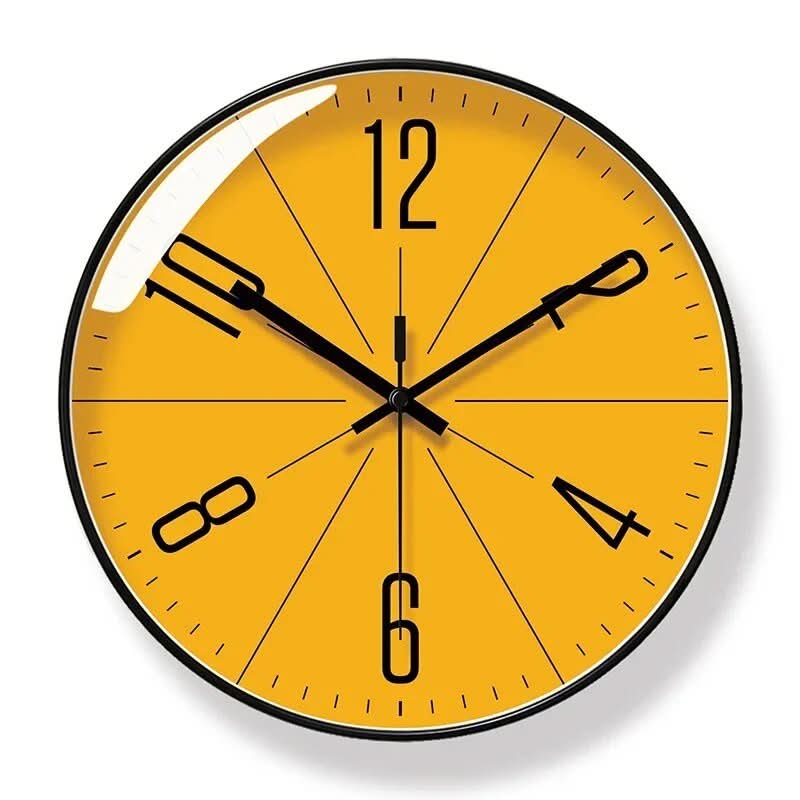 Wanduhr im nordischen Design