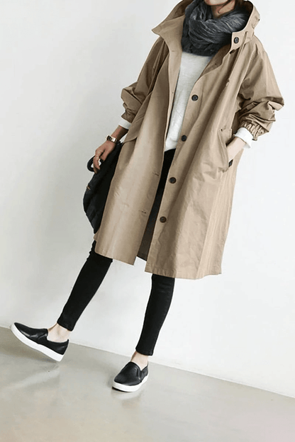 Stella | Die Windjacke mit Knöpfen und Kapuze für Damen