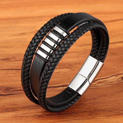 LederEleganz | Exklusive Herrenarmbänder aus echtem Leder für einen zeitlosen Look