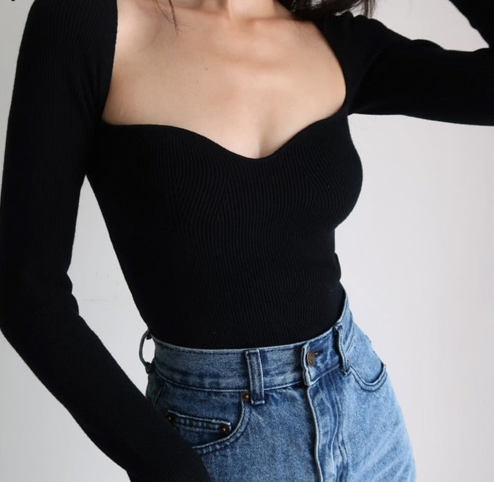 Eleganz für Damen | Vielseitiges Top mit tiefem Ausschnitt