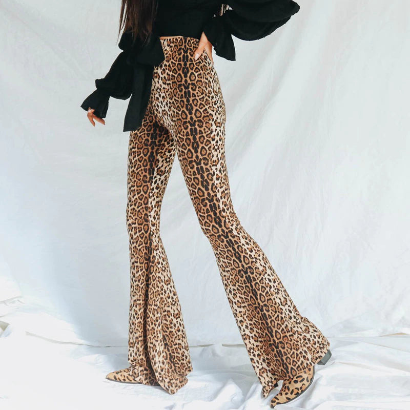 Tara Beastly Flared Pants | Trendige Tiermuster-Hose für maximalen Komfort und Stil