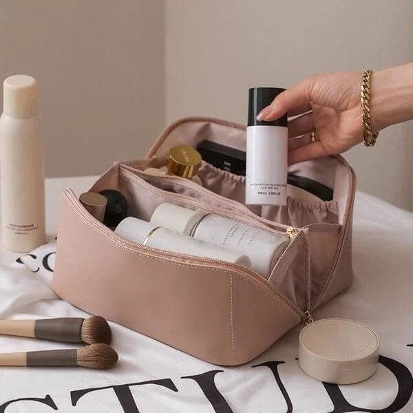 RosenSchminktasche | Eleganter Reisebegleiter für kosmetische Essentials